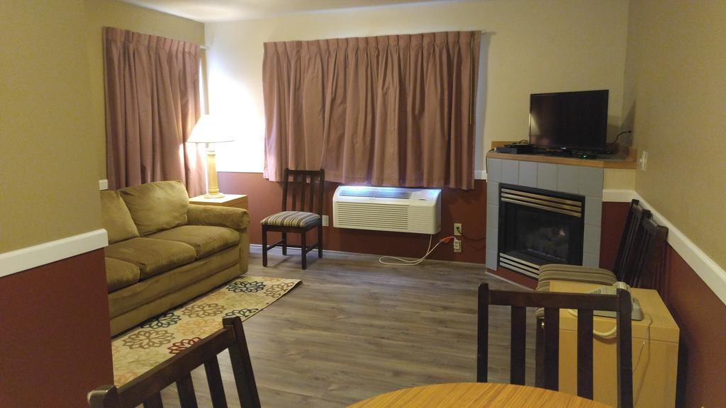 Hillcrest Inn Seaside Εξωτερικό φωτογραφία